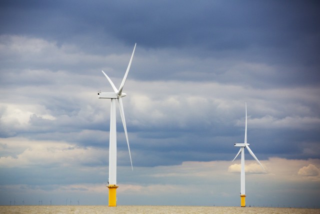 Des éoliennes offshore au large du Royaume-Uni © Ashley Cooper / Greenpeace