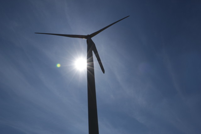 Une éolienne dans l'Indre © Greenpeace / Pierre Lascar