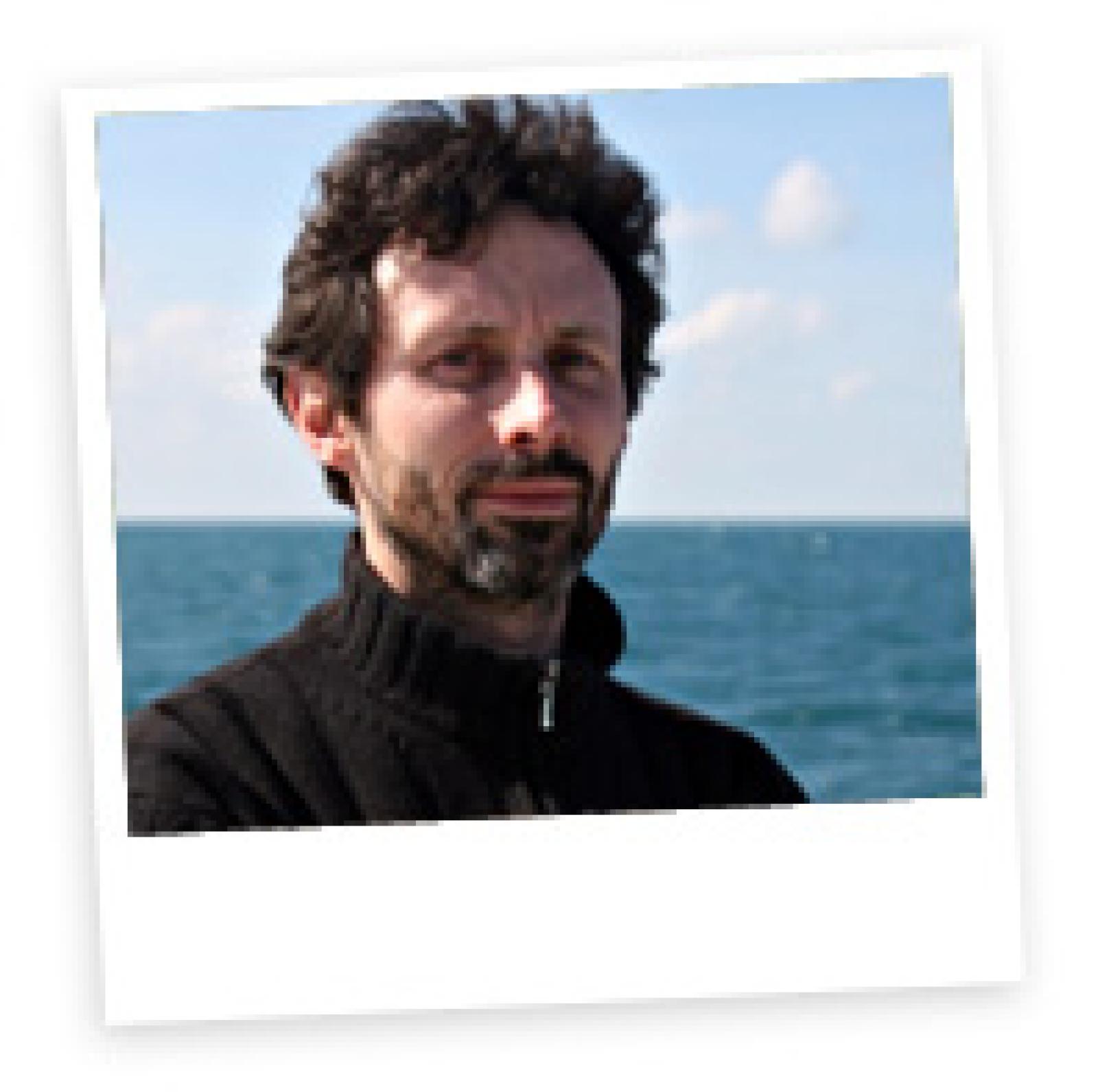 

Jerôme Frignet, chargé de campagne forêt pour Greenpeace , explique de Po