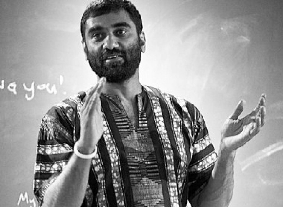 En novembre 2009, Kumi Naidoo succèdera à Gerd Leipold comme directeur exécut