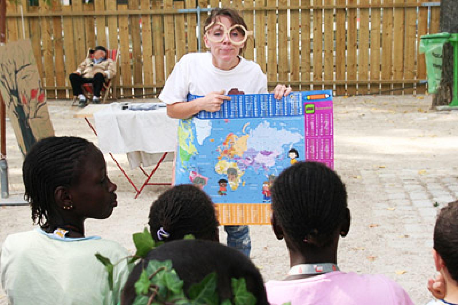 Greenpeace participe à l'opération « Paris-Plages ».
Notre stand a pour th�