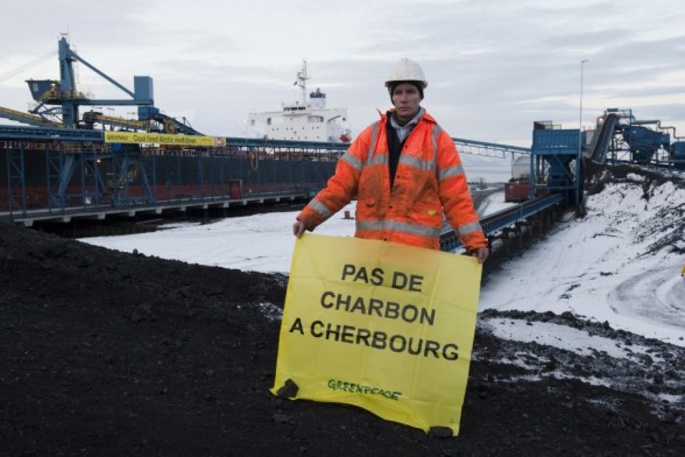 Greenpeace demande à la France de renoncer au projet de terminal charbonnier de