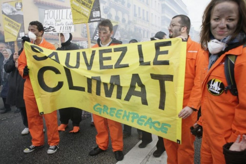 1 500 personnes ont défilé samedi 7 novembre à Cherbourg contre le projet de 