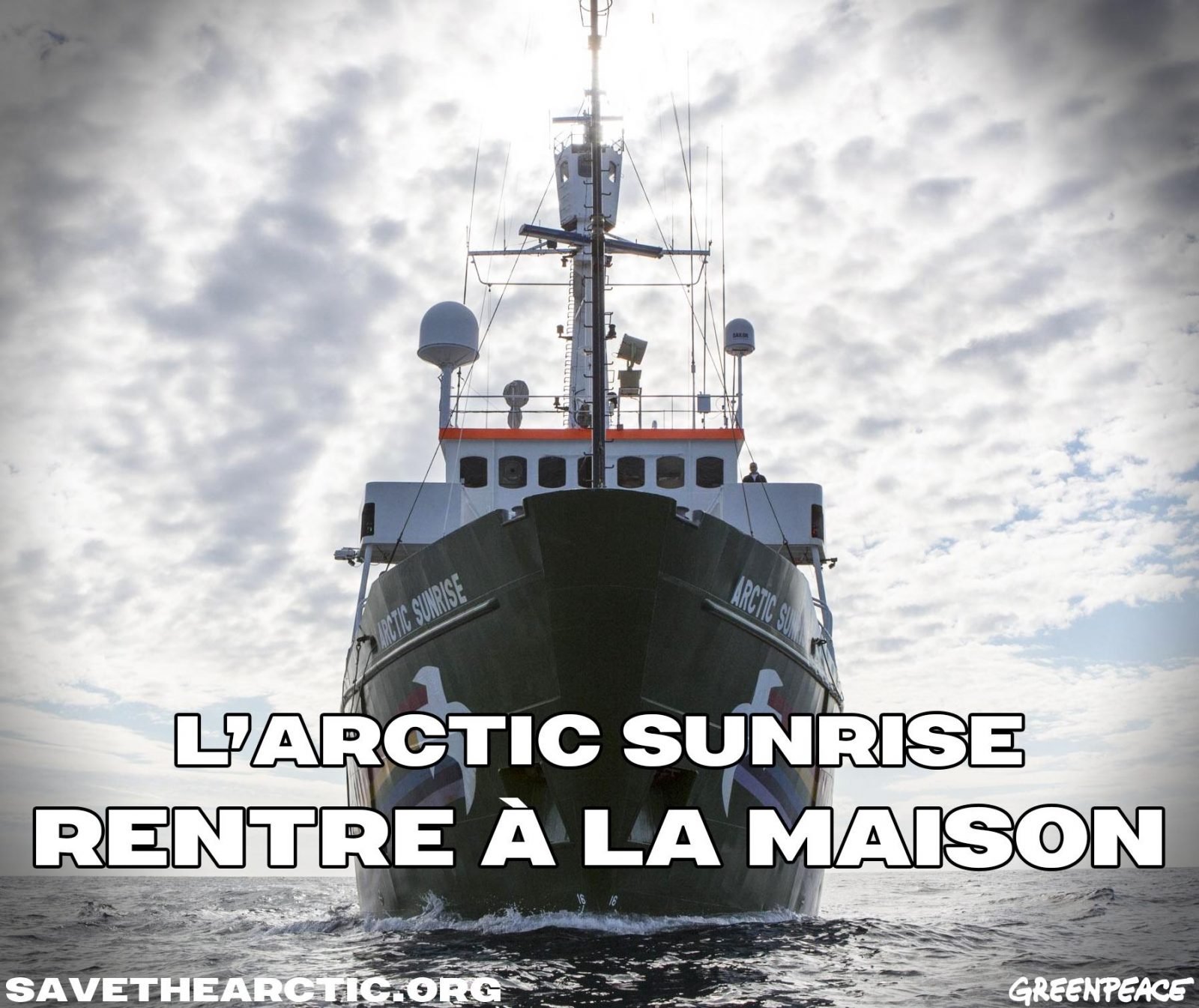 Voir l'Arctic Sunrise quitter le port de Mourmansk est une image incroyable pour nous tous. Après neuf longs mois d'incertitudes et de dégradations, l'Arctic Sunrise rentre à la maison.