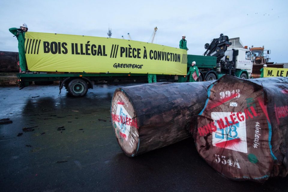 L'Article 33 du projet de loi d’avenir sur l’agriculture, l’alimentation et la forêt, qui avait été amendé par les députés n'a pas été touché par les sénateurs : l'infraction au règlement européen et les sanctions qui en découlent restent inscrits dans la loi ! 