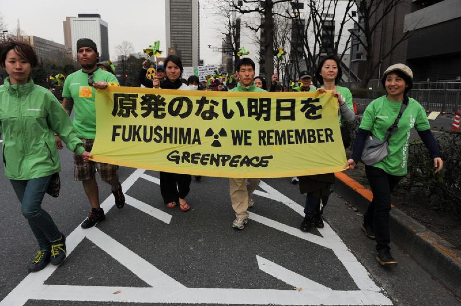 Le 11 mars 2015 marque un terrible anniversaire : il y a quatre ans, un séisme et un tsunami dévastateurs frappaient le Japon, et une catastrophe nucléaire majeure débutait avec  la fusion de trois réacteurs de la centrale nucléaire de Fukushima Daiichi, exploitée par Tepco.