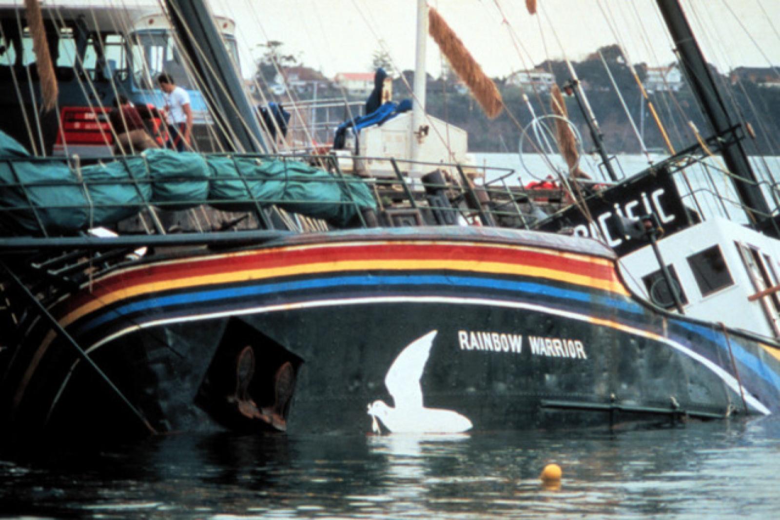Dimanche 6 septembre 2015, 30 ans après, interviewé par Médiapart, le colonel Jean-Luc Kister (nom de code Alain Tonel), le poseur de la bombe qui a coulé le Rainbow Warrior dans la nuit du 10 au 11 juillet 1985, raconte, à visage découvert, dans les moindres détails, ce qu'il s'est passé. Et ses premiers mots sont des excuses pour la famille de Fernando Pereira (tout particulièrement sa fille), pour Greenpeace et pour le peuple néozélandais.