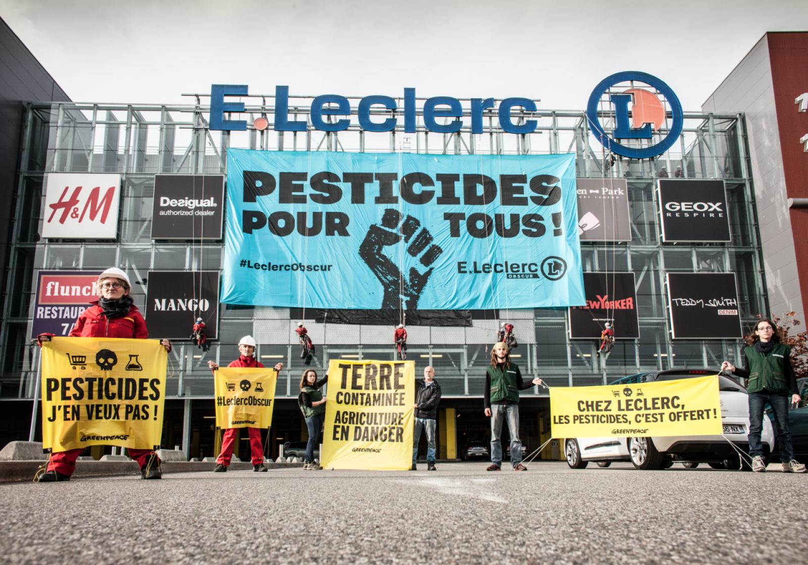 C'est reparti ! Près de 10 jours après le lancement de notre campagne contre les pratiques obscures de l'enseigne E.Leclerc, nous sommes de nouveau en action.