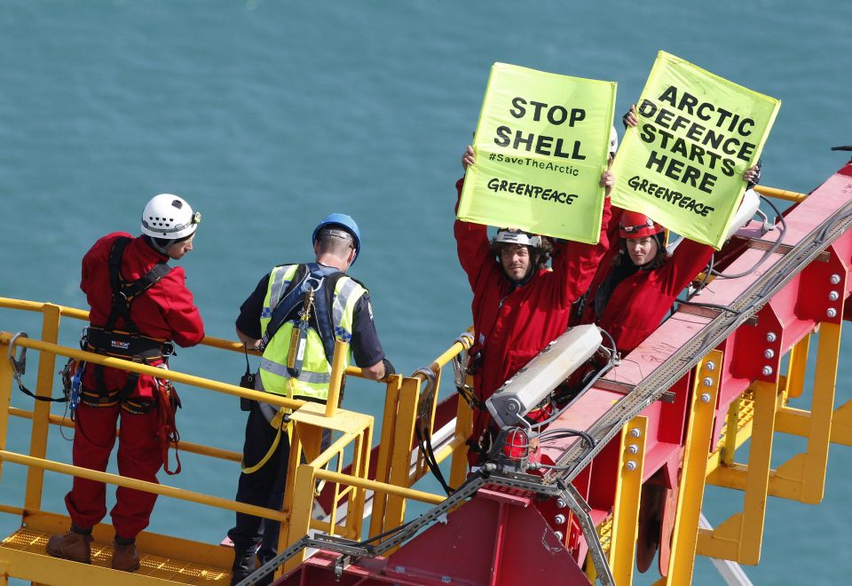 #1

24 février 2012
L’actrice Lucy Lawless et cinq militants de Greenpeace