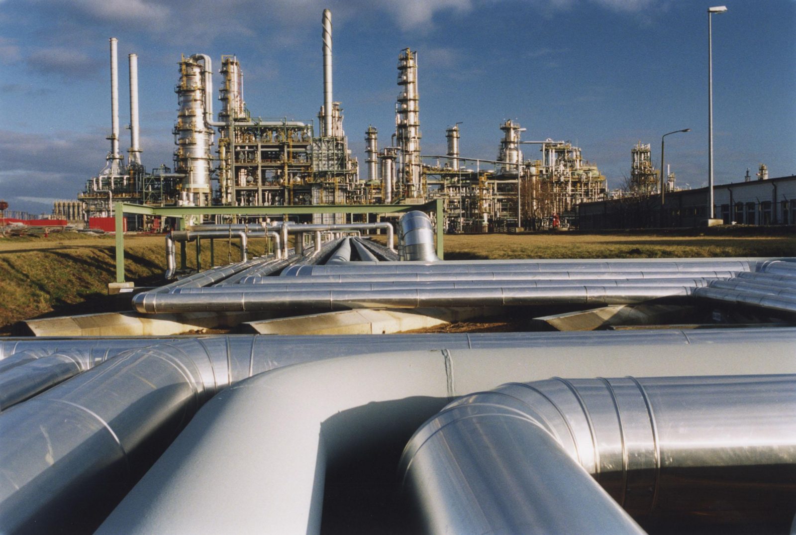 La COP21 fait d'ores et déjà l'objet des tentatives d'influence des pollueurs industriels, qui essaient notamment de s'introduire dans l' « Agenda de l'action Lima-Paris ». C'est pourquoi nous adressons une lettre ouverte au président de la République, François Hollande, afin qu'il s'oppose à cette opération d'influence qui oblitère les chances d'obtenir un accord responsable à Paris.