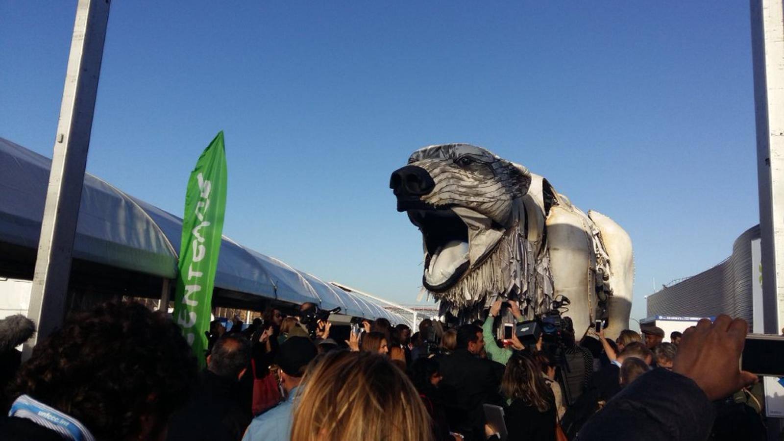 Un nouveau texte, hier. Encore un. Proche de la version définitive, cette fois.