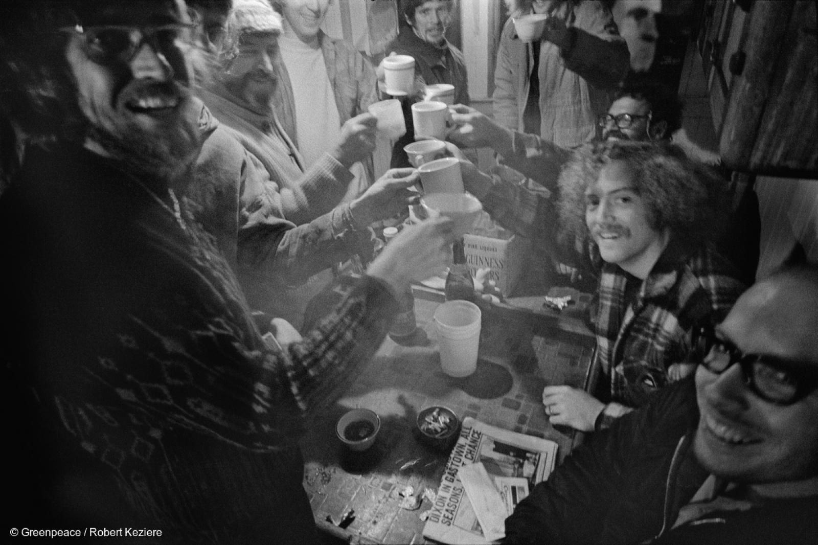 Le 15 septembre 1971, il y a tout juste 45 ans, la première expédition de Greenpeace, pour s'opposer aux essais nucléaires américains en mer, partait du Canada. L'occasion de revenir sur l'importance de l'engagement militant, le chemin parcouru en quelques dates clé et les défis qui nous attendent