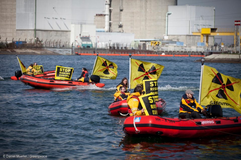 En subordonnant la fermeture de Fessenheim à la prolongation de trois ans du ch