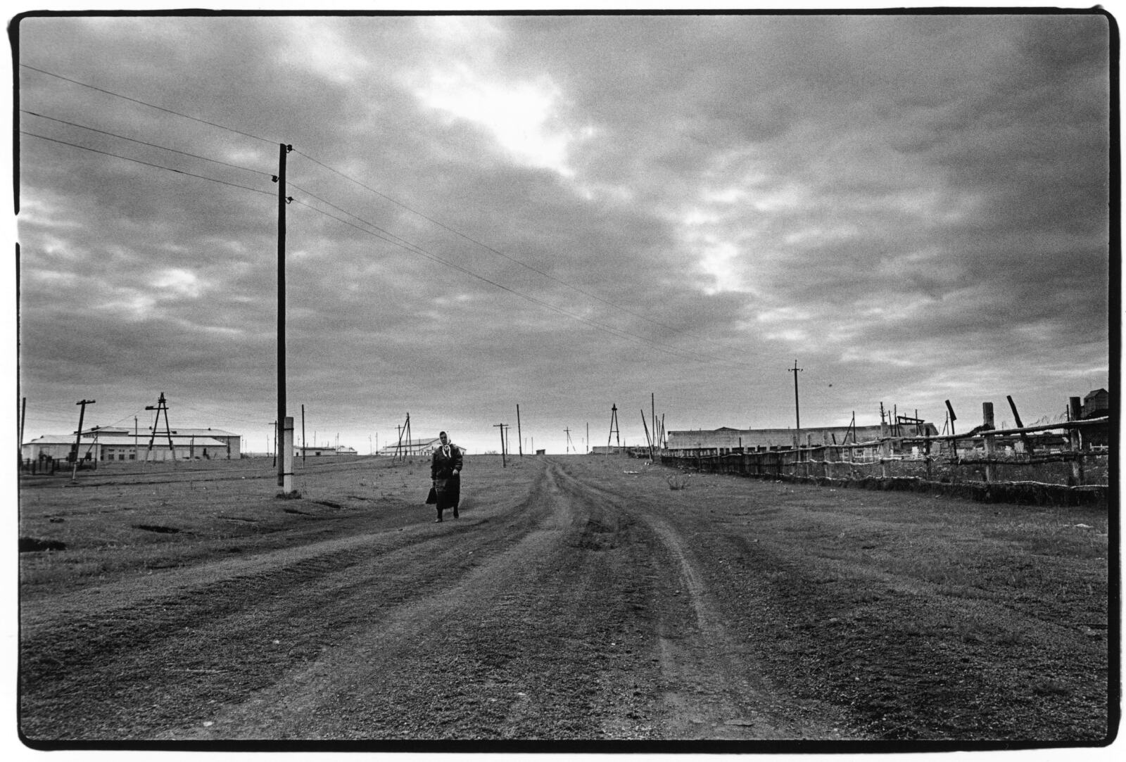 Greenpeace a retrouvé des niveaux élevés de strontium dans l'eau entourant le complexe nucléaire de Mayak, appartenant à l'entreprise publique russe Rosatom. A l'occasion du 60e anniversaire de l'accident nucléaire qui a eu lieu sur ce complexe, nous publions un rapport pour rappeler que la catastrophe est toujours à l'œuvre et exprimons notre solidarité avec les victimes.  