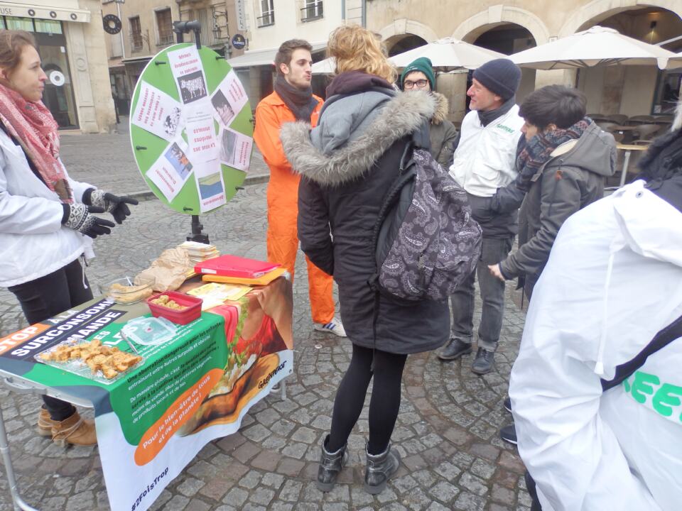 Dans le cadre du lancement de la nouvelle campagne élevage, les militants ont t