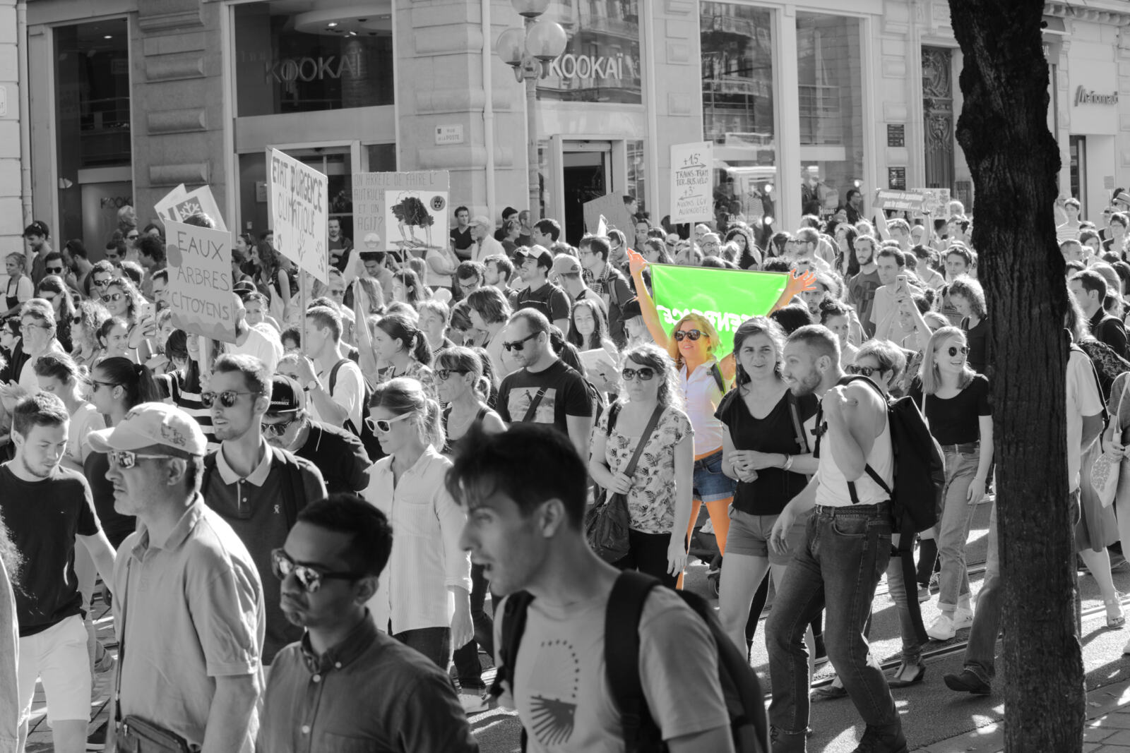 Samedi 13 octobre le groupe local de Grenoble s'est joint à la Marche pour le 