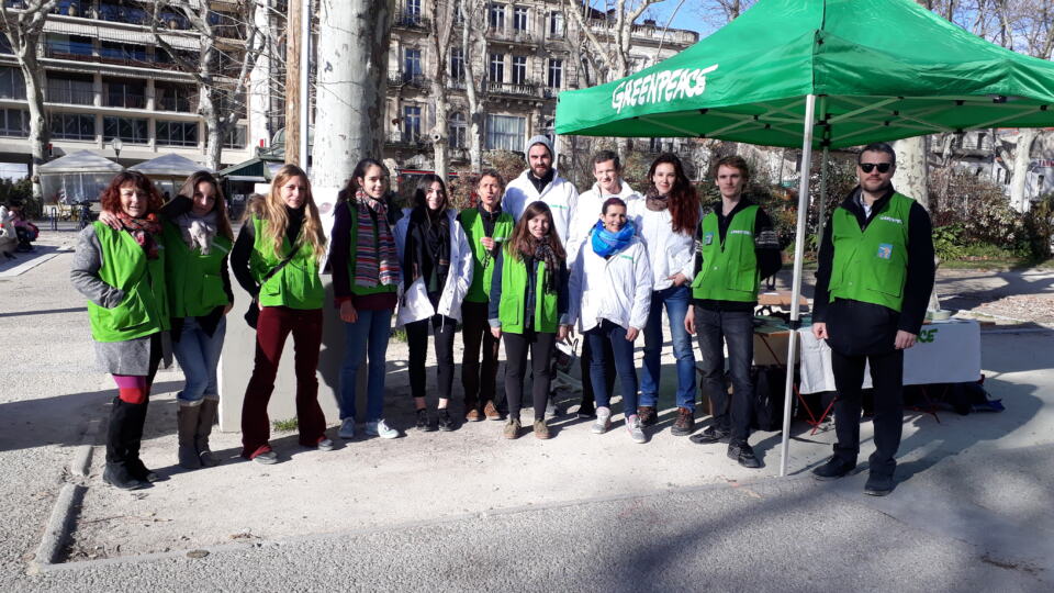 Ce samedi 19 janvier, les militants Greenpeace, accompagnés de ceux de l'assoc