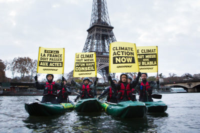 Pourquoi Emmanuel Macron est-il accusé d’inaction climatique ?