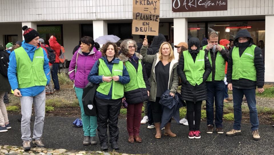 Vendredi 29 novembre, nous avons rejoint la Grève pour le Climat avec Youth For