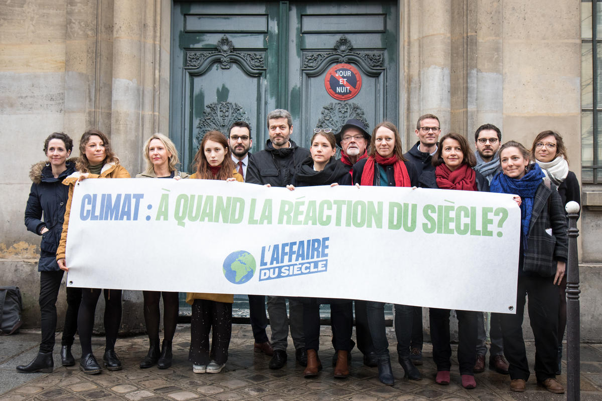 NGOs Climate Campaigners Take French Government to Court in Paris. © Elsa Palito