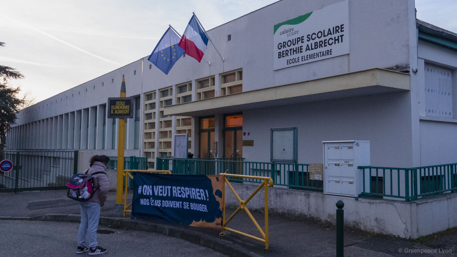 Pollution de l'air aux abords des écoles
Jeudi 6 février 2020, aux écoles pr