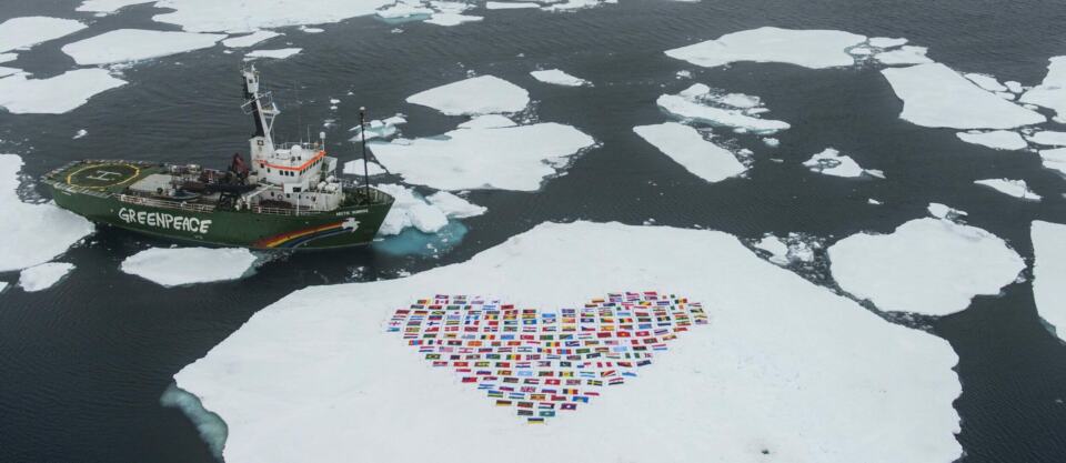 Greenpeace ne serait pas Greenpeace sans ses bateaux. Témoins de la destruction de l’environnement, ils sont nos yeux et nos oreilles. Et quand témoigner ne suffit plus, ils passent à l’action. Ils ont été attaqués, sabordés, coulés… Mais ils sont aimés par des millions de personnes. Découvrez-les en faisant notre quiz !