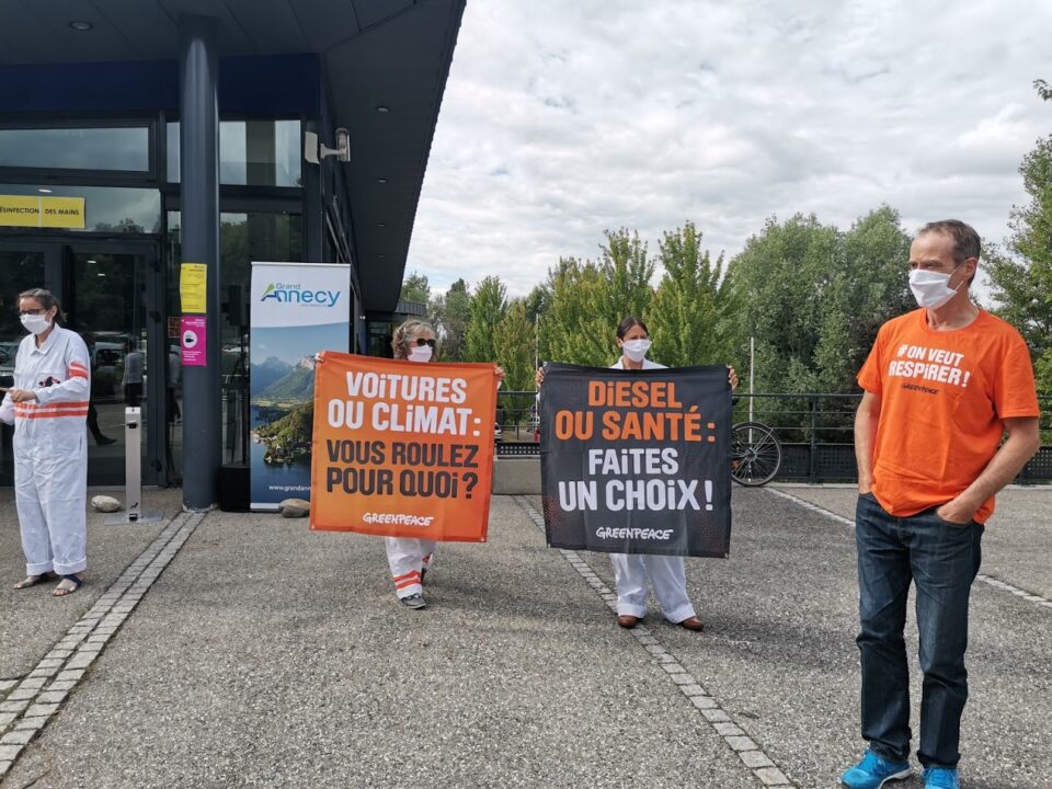 Notre Groupe Local Greenpeace Annecy a tenu à rappeler ce jeudi 16 juillet à l