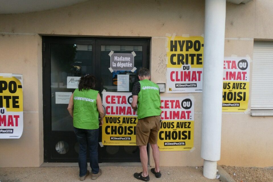 Greenpeace Dijon cible les députés pro-CETA