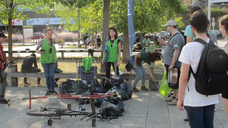 Initié par nos amis allemands Rhine CleanUp, nous avons répondu à leur invita