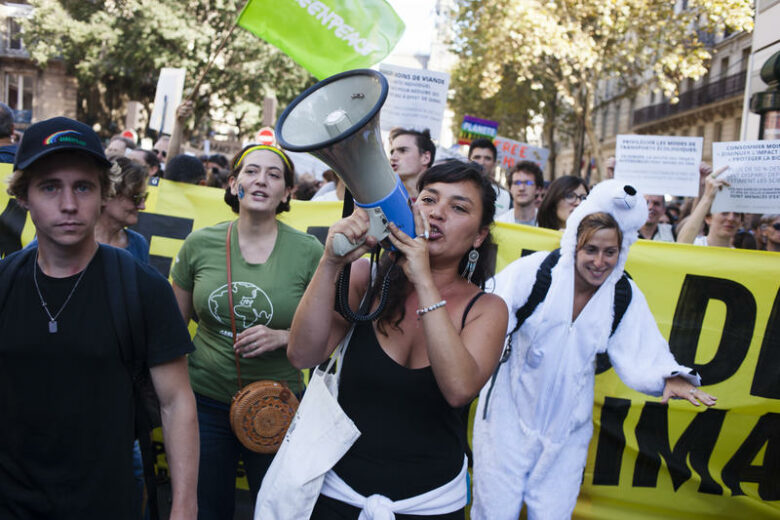 Greenpeace co-organise une Marche climat à Paris en 2018
