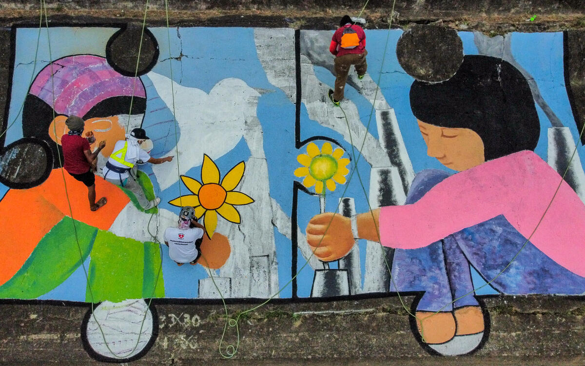 Comme l'air ou l'eau, l'espoir est une ressource naturelle : nous en avons besoin chaque jour pour avancer… et nous avons parfois l'impression d'en manquer. Alors pour faire le plein d'énergies positives et de courage pour 2022, voici 10 victoires que Greenpeace et ses alliés ont obtenues en France et dans le monde en 2021. Haut les cœurs !