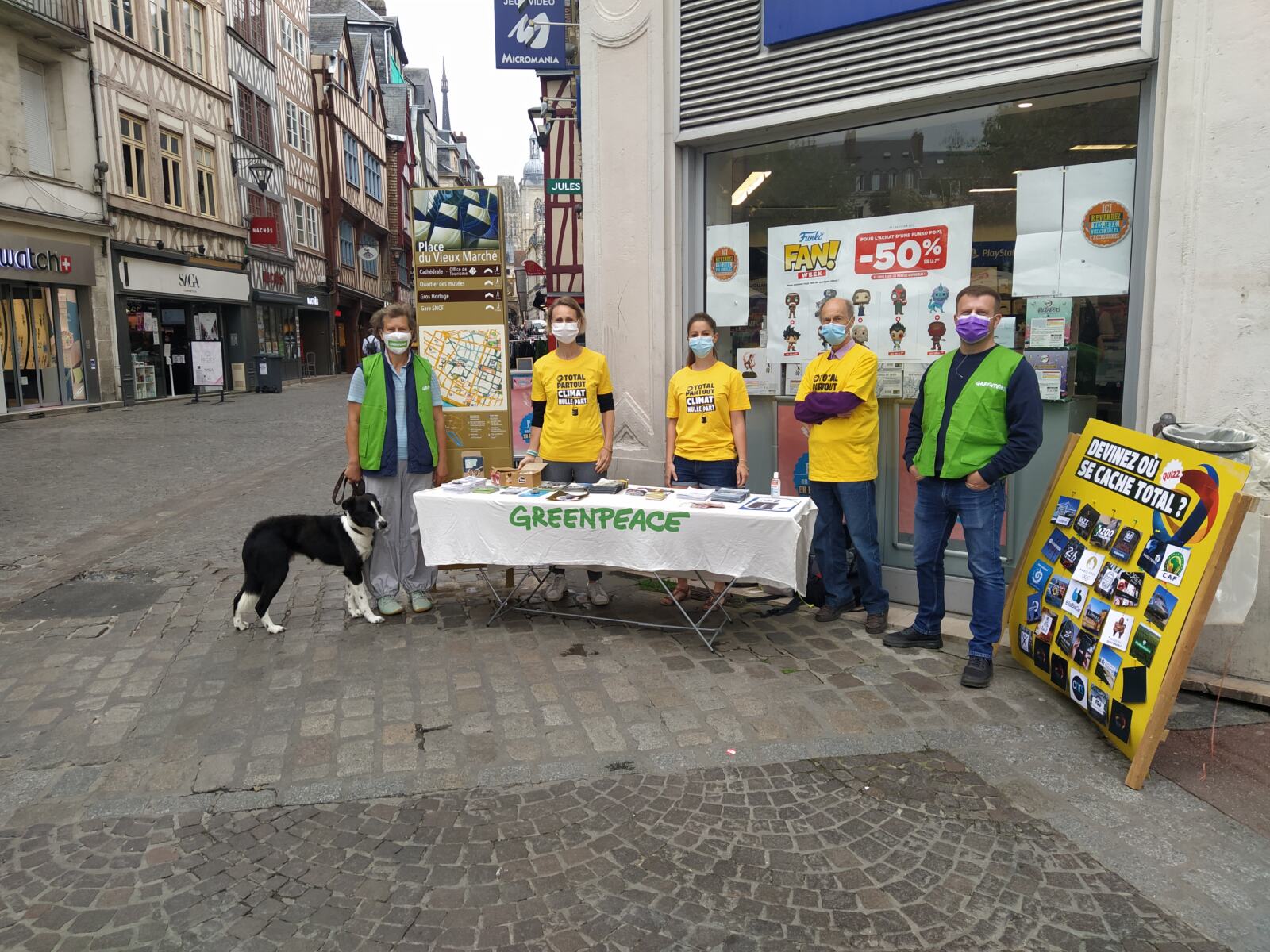

Les militant.es du groupe local était mobilisé.es aujourd'hui encore pou