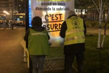 Greenpeace Annecy se mobilise contre les publicités lumineuses et les entreprises allumées