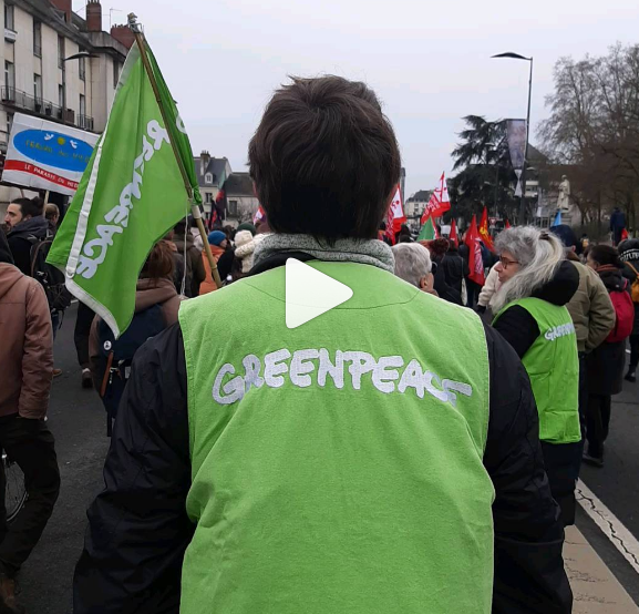 Greenpeace Tours à la manif du 19 janvier 2023

Greenpeace France soutient la