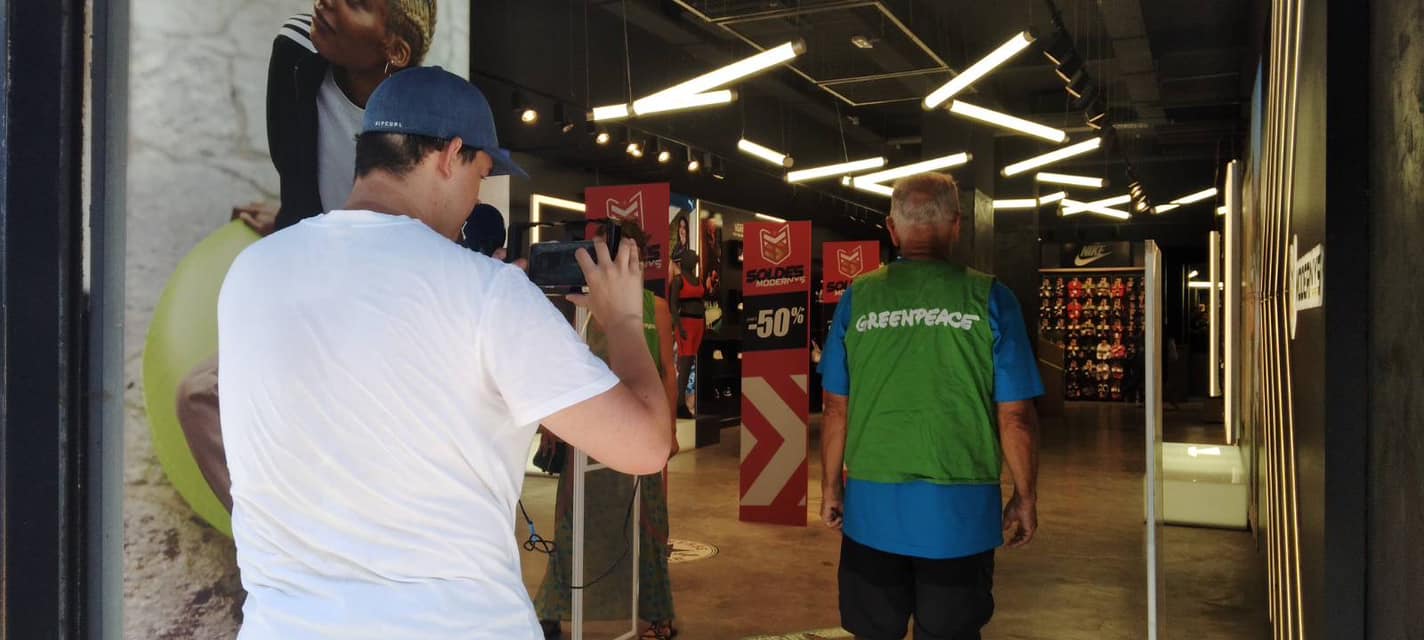 Climatiser en laissant les portes ouvertes ou en l'absence de porte : constat 