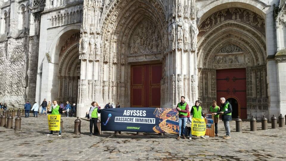 
Mobilisation aujourd’hui à #Rouen contre le #DeepSeaMining ou exploitation 