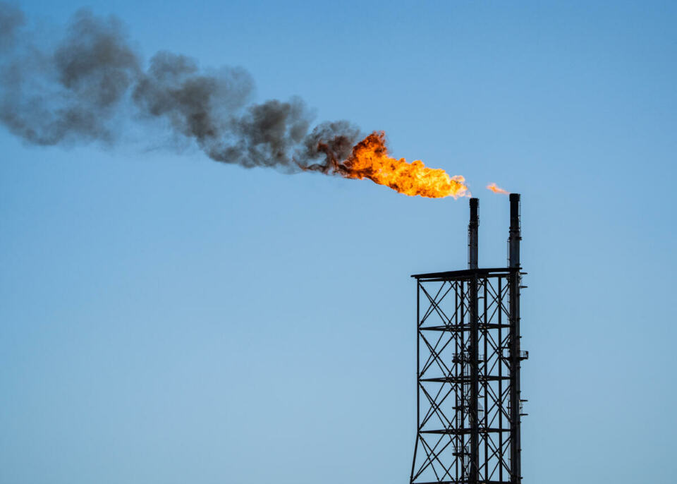 

Le gaz naturel liquéfié (GNL) est une énergie fossile qui aggrave la cris