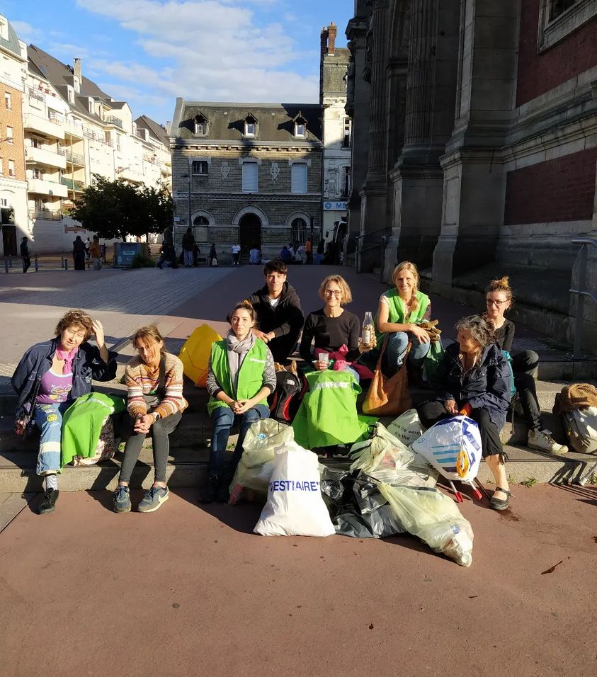 Le 23 septembre les militants du Groupe local se sont mobilisés pour le ramassa