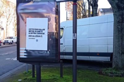 Toujours mobilisé.es contre la publicité lumineuse au Mans et ailleurs