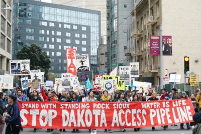 Manifestation contre l’oléoduc Dakota Access à San Francisco