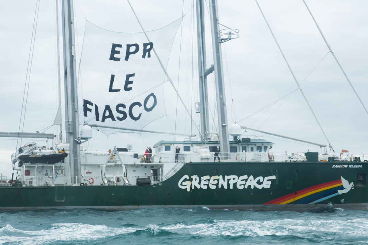 Cette page a pour vocation de donner une information documentée et actualisée à propos de l'EPR de Flamanville. L'objectif est de décrypter les prochaines étapes, de consigner les nombreux problèmes et les anomalies complexes, et de dénoncer le manque de transparence de l'exploitant et la pression politique exercée par la politique pro-nucléaire d'Emmanuel Macron.