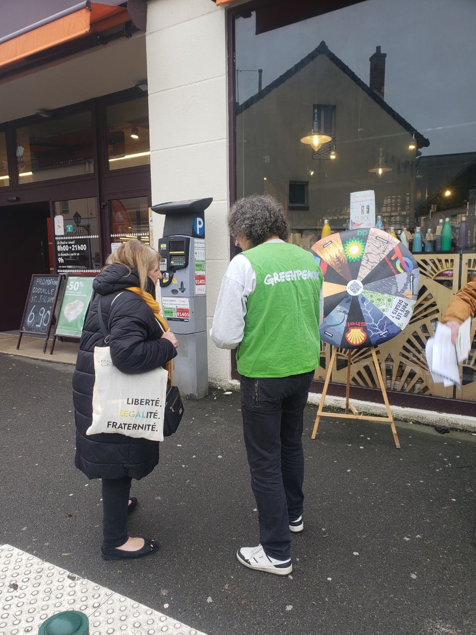 Ce samedi 25 Janvier 2025,  nous étions à Orsay devant le Franprix du centre 