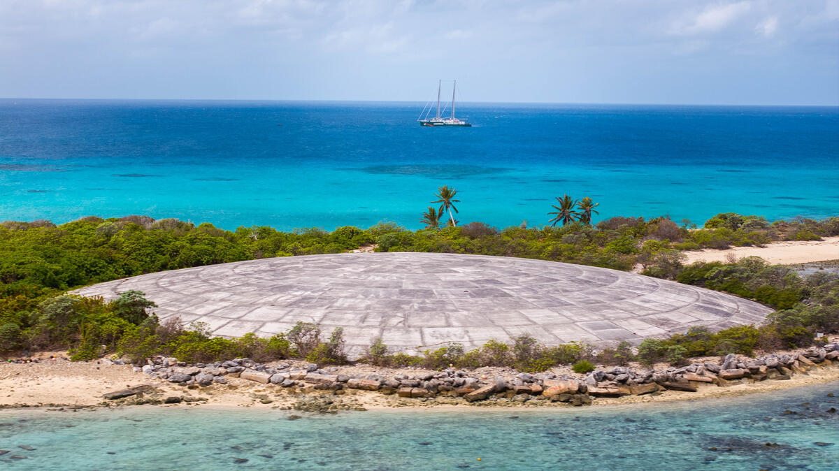 Dans le Pacifique, la contamination radioactive due aux essais nucléaires réalisés pendant la Guerre froide persiste encore aujourd'hui. Notre solidarité envers les populations locales aussi. Cette année, soit quarante ans après la dernière mission et l'attentat du Rainbow Warrior, Greenpeace est de retour dans la région pour une mission bien particulière. Une mission pour la vérité. 