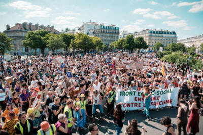Pour nos droits, notre planète, résistons !